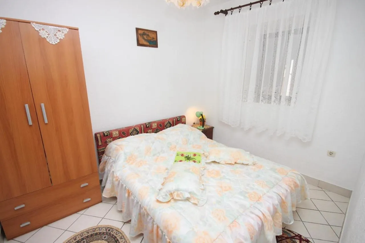 Apartment Stivan 382C